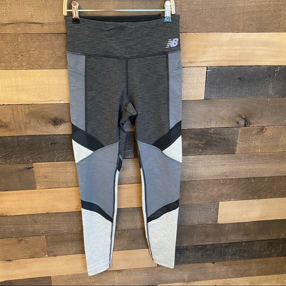 New Balance Title Nine Just Right Running Tight - Picture 3 of 10